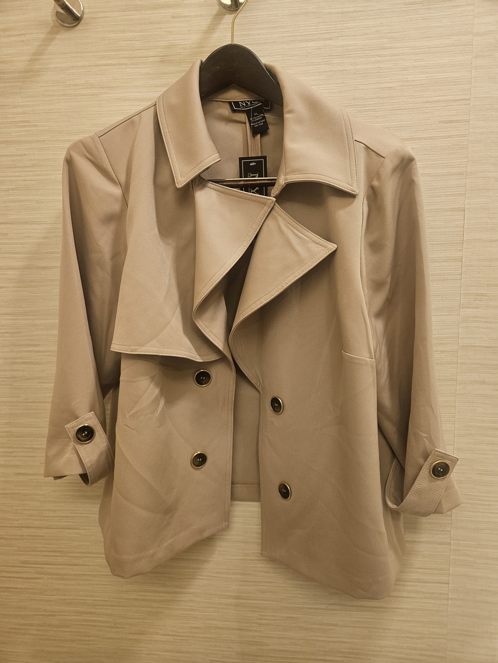 New York & Company Beige Short Trench Coat 1x - Picture 2 of 7